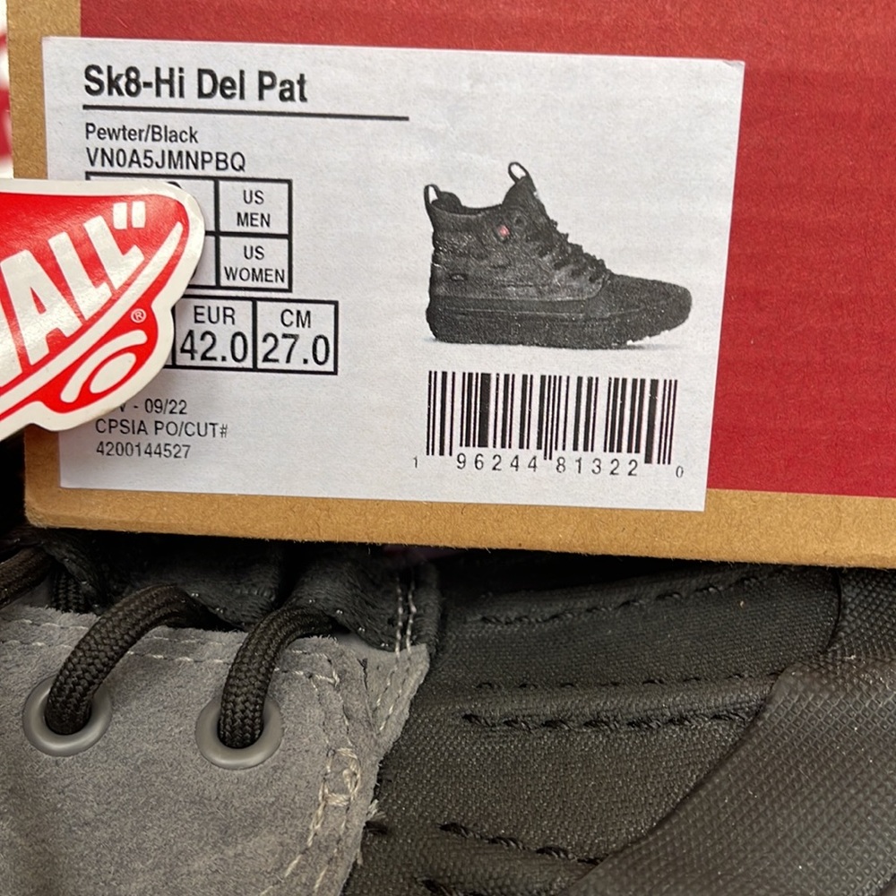 Vans Men’s Sk8-Hi Del Pat
Pewter/Black
VN0A5JMNPBQ
 boots - Picture 16 of 16